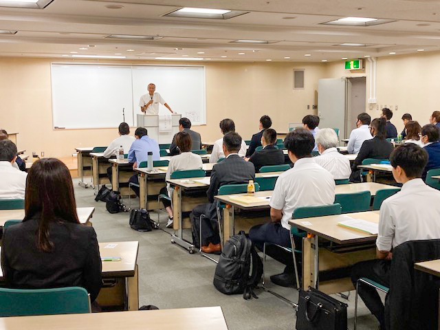 レンタカー資格認定講習会開催